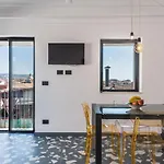 Grimaldi Apartments With Terrace By Wonderful Italy