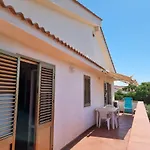 Villa Flora - With Sea View, 2 Minutes Walk To Beach