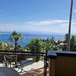 Taormina Bella Vista Apartment In Center With Pool By Taormina Holidays