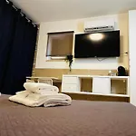 Caronda House Living
