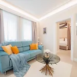 Naxi Suites