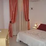 Appartamento Fronte Mare Fondachello