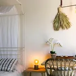 Marina Rooms