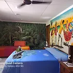 S.Hotel Guest House