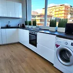 Bacardi Lungomare - Modern Apartment Near The Sea