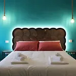 Liotru Maisonne, Rooms With En-Suite Bathroom And Shared Bathroom