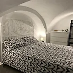 Buatta House