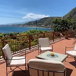 Taormina Holiday Apartment