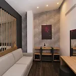 Donna VI Hotel