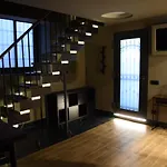 Rebecca House Suites