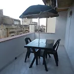 Camera Con Terrazza