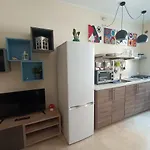 Friends & Family Apartment - Free Parking Car