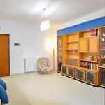1 Bedroom Cozy Apartment In Siracusa