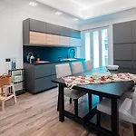 Al Cavaliere Design Apartment Downtown