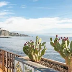 Salt Sea Cottage Taormina-Naxos 10 Meters From The Sea