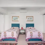 Valverde Art Space Loft By Domusicily
