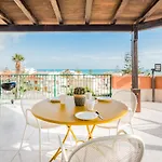 Artemide: Mansarda Vista Mare