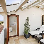 Cozy Home In Ragusa With Outdoor Swimming Pool