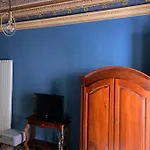 Vera Rooms
