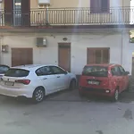 Il Mare A 100 M Da Casa Con Ampio Giardino