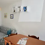 Nelly'S House
