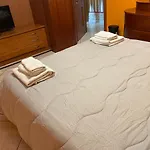 Airport Tourist'S House