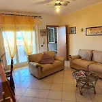 Spacious Apartment With Sea View In Alcamo 180 M²
