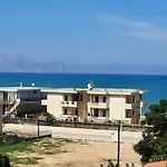 Spacious Apartment With Sea View In Alcamo 180 M²