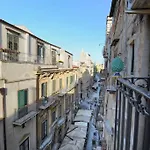 Iflat Dimora Del Cassaro