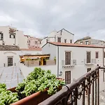 Ballaro Cozy Apartment With Balconies