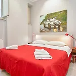 Kmc Suites - Red