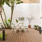 The Garden Boutique Apartment By Domusicily