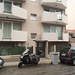 Slow Chic Apartment Beb Policlinico