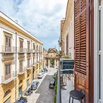 Stylish Apartment Near Piazza Magione By Wonderful Italy