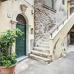 Casa Giuffri - Castello Ursino Flat With Balcony