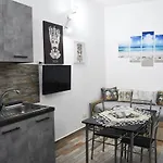 Holiday House A Vanedda