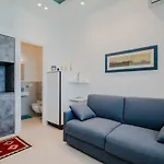Taormina Seaview Studio A Few Steps From The Beach