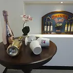 Tiziano'S Home