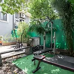 Zurria Elegant Apartment With Exclusive Garden