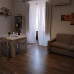 Cassandra E Rachele