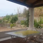 Apartment With Garden In Pianoconte -Lipari