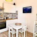 Cozy Apartment A 70M Dal Mare