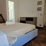 Una Stanza A Cefalu