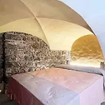 Tabula Forum House