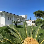 Villa Giuliana Luxury Home: Piscina, Solarium, Barbecue. A Pochi Passi Dal Mare