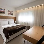 Cifuli Rooms & Apartment