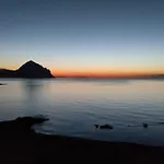 Makari Bay Home