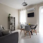 Leaf Aparthotel
