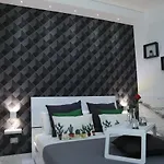 Santi House