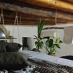 Bucrani Studio. Piccolo Loft Nel Centro Storico Di Palermo